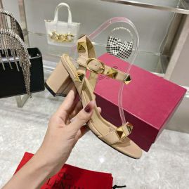 Picture of Valentino Shoes Women _SKUfw114156076fw